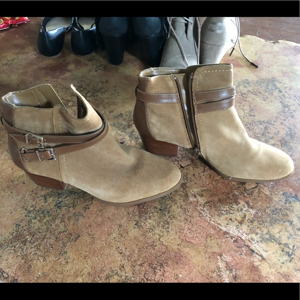 Alex Marie booties size 9